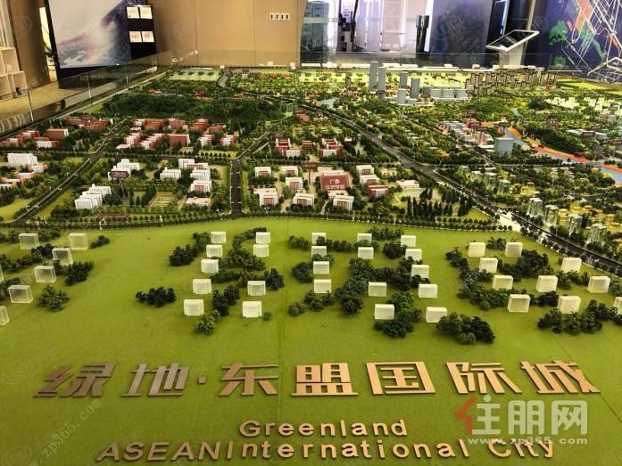【绿地东盟国际城】2号地铁口》大学城旁》内设学校》公园湖》高铁站