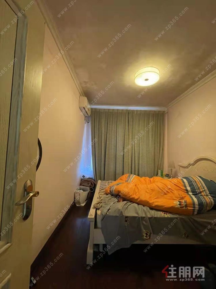 荣和山水绿城114平满五**总价102万业主净收