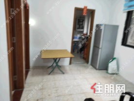 出售唐山路39号小区2房1厅