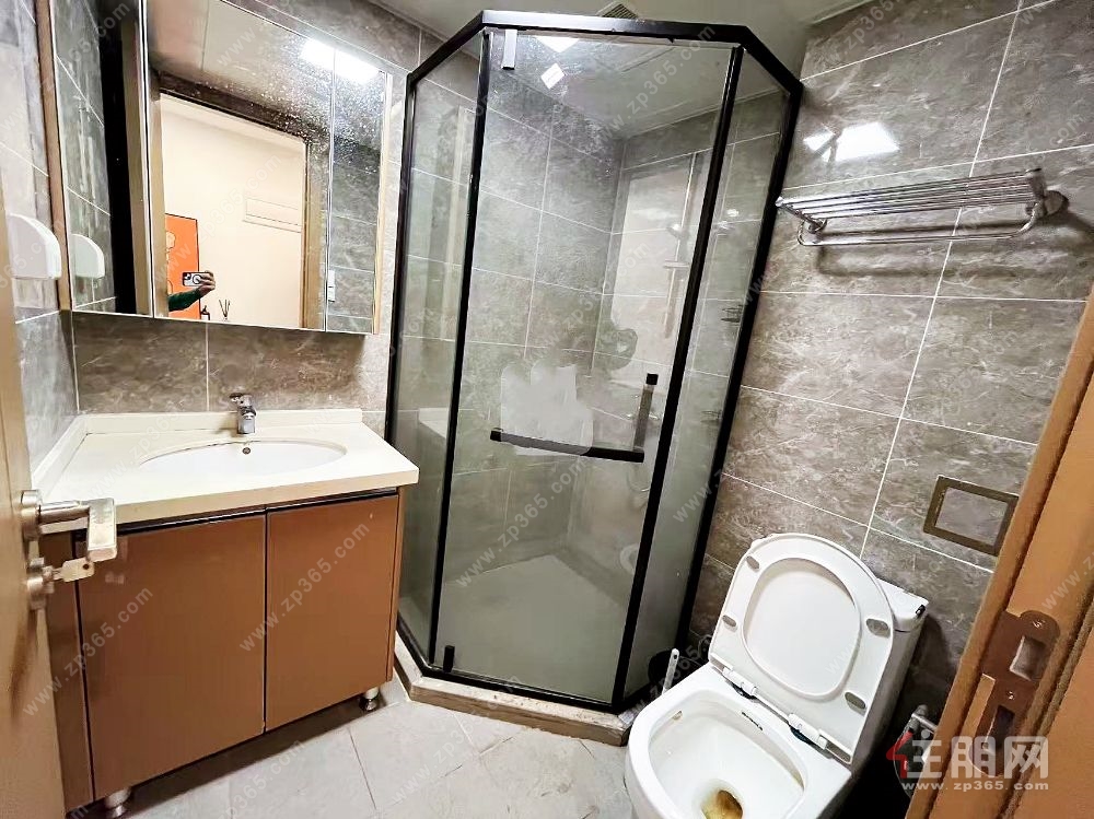 市中心朝阳商圈总价29.8万