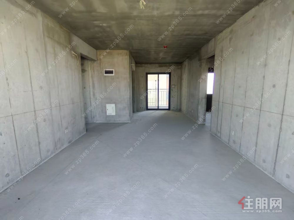 华润地铁口,南北对流户型,单价不过万