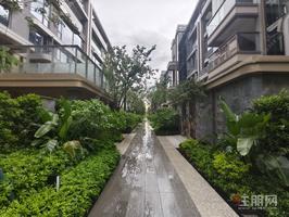 中海·湖上景明 9房5厅6卫 良庆区玉象路与三定路交汇处 180㎡豪宅总价430万