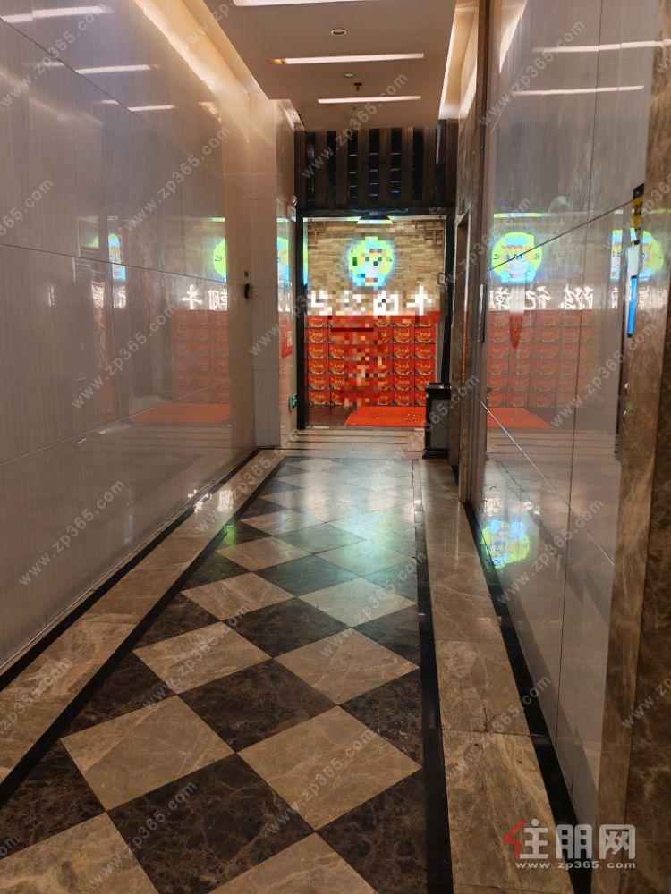 东盟商务区商业核心2楼商铺  559平实用660平800万  带3万/月租约