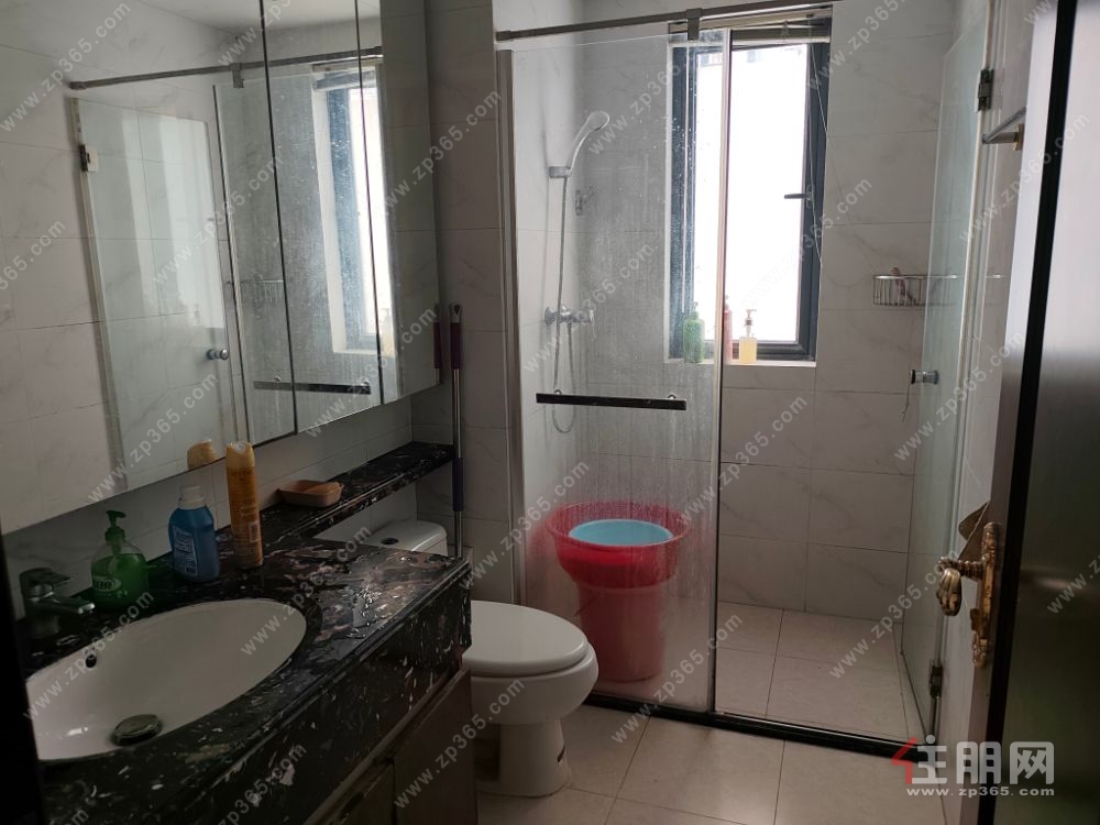 南宁东站附近恒大雅苑精装3房88万  家具家电齐全 保养新