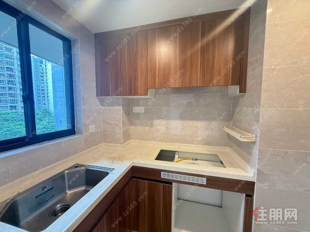 华发国宾一号3房两厅