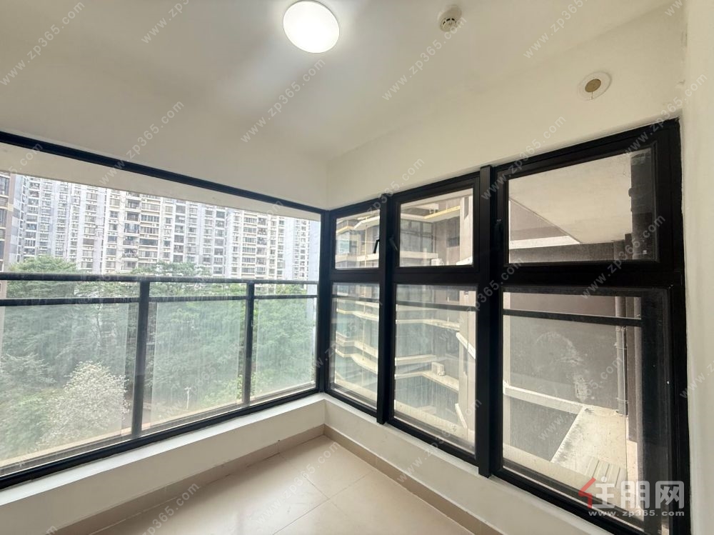 华发国宾一号3房两厅