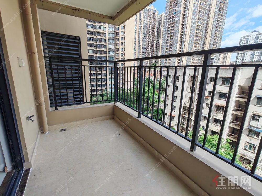 秀田小学旁精装3房诚意出售   好楼层   绿化有  有泳池 球场   近邕江