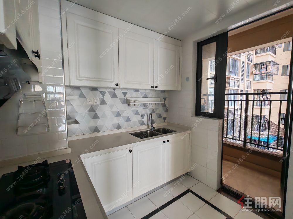 秀田小学旁精装3房诚意出售   好楼层   绿化有  有泳池 球场   近邕江