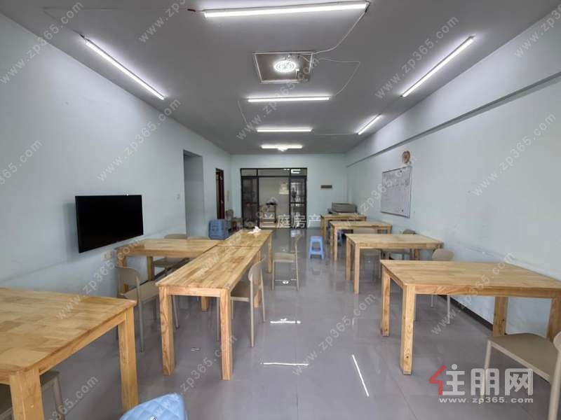 信地伴云居3房2厅2卫凤岭南优质住宅仅149万