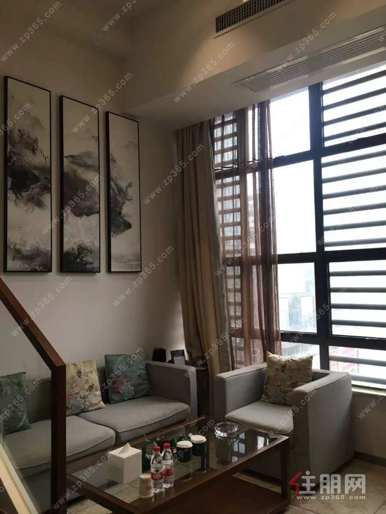 房东直售，买一层得两层
