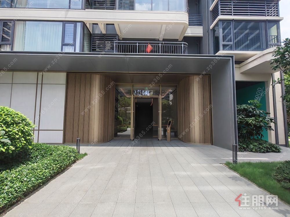 未来城市3房 江南5号线地铁口  高层毛坯76万   合适可商量
