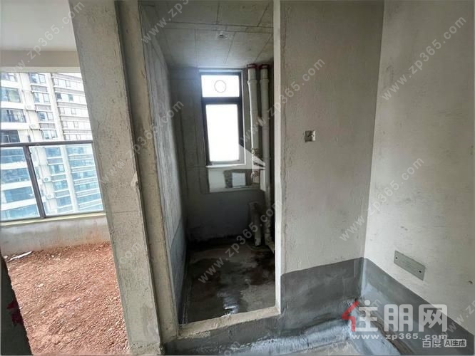 民主路小学**房还是毛坯房