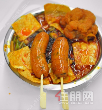 火锅局加菜优选，桂味联烤肠煮久了也不散，依旧Q弹好吃。