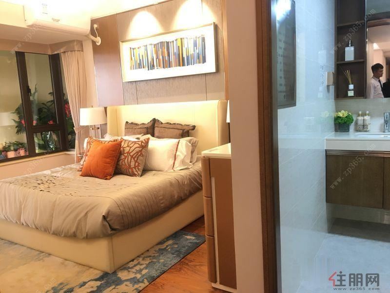 五象湖南(彰泰郡)3号地铁口赠送大面积公摊抵