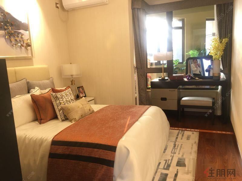 五象湖南(彰泰郡)3号地铁口赠送大面积公摊抵