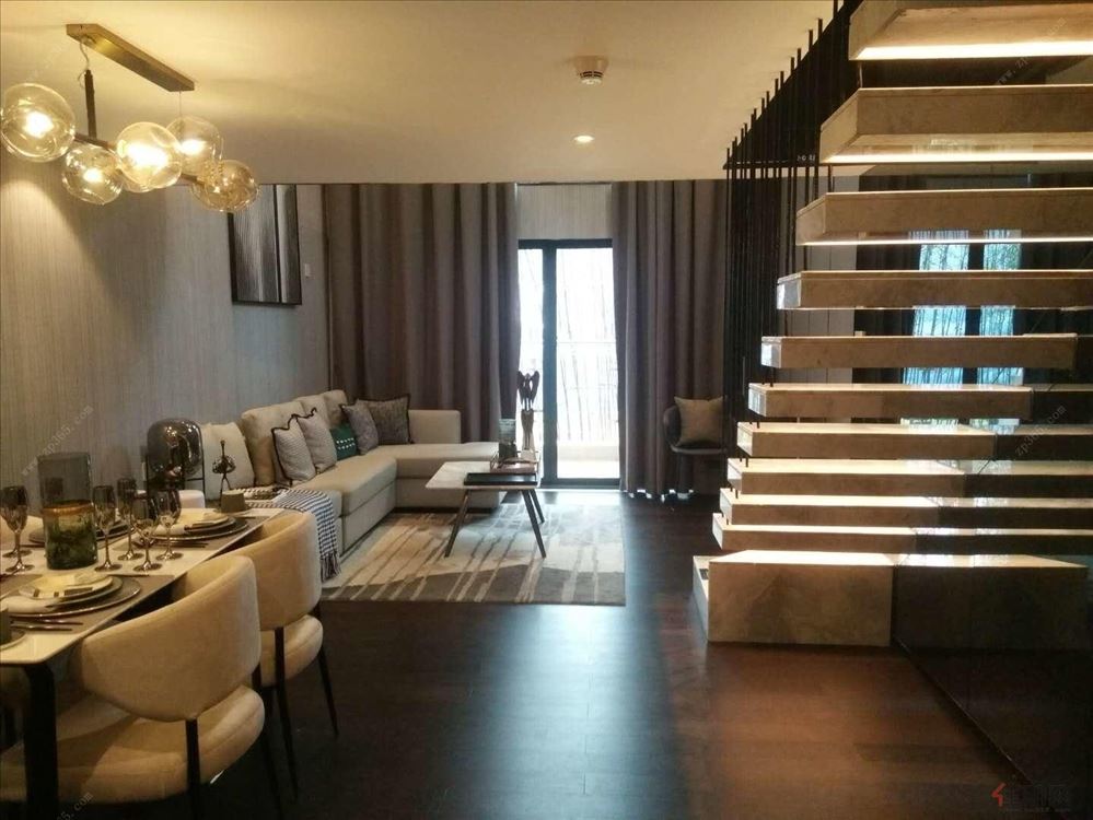 һڸʽloft˫㹫Ԣ ܳй㳡 ͨȼ