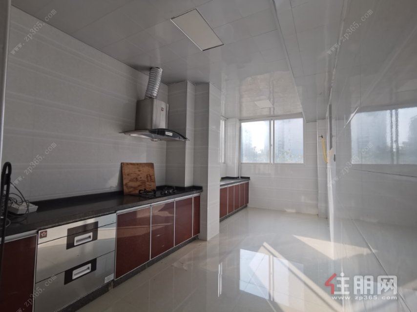 仙葫大道旁,120平大三房,仅售120万