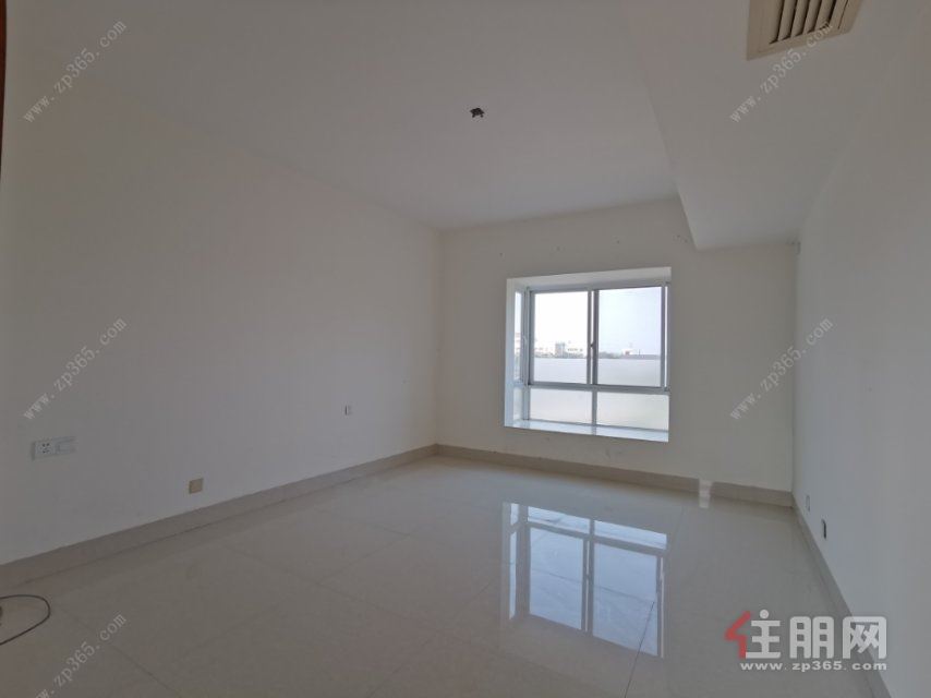 仙葫大道旁,120平大三房,仅售120万