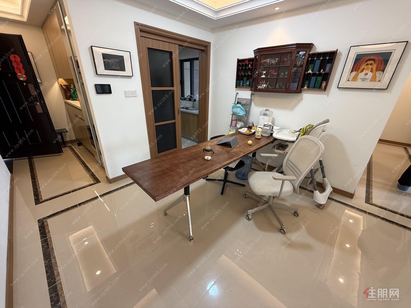 相思小镇旁精装三房,保养新,密码看房