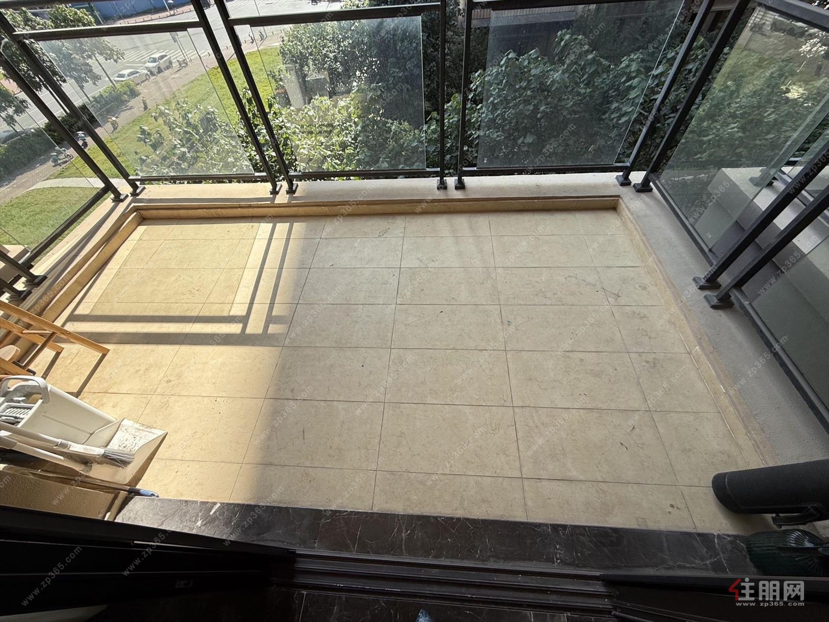 相思小镇旁精装三房,保养新,密码看房