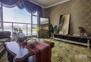 南宁市中心正江景182㎡四房两厅业主直售105万