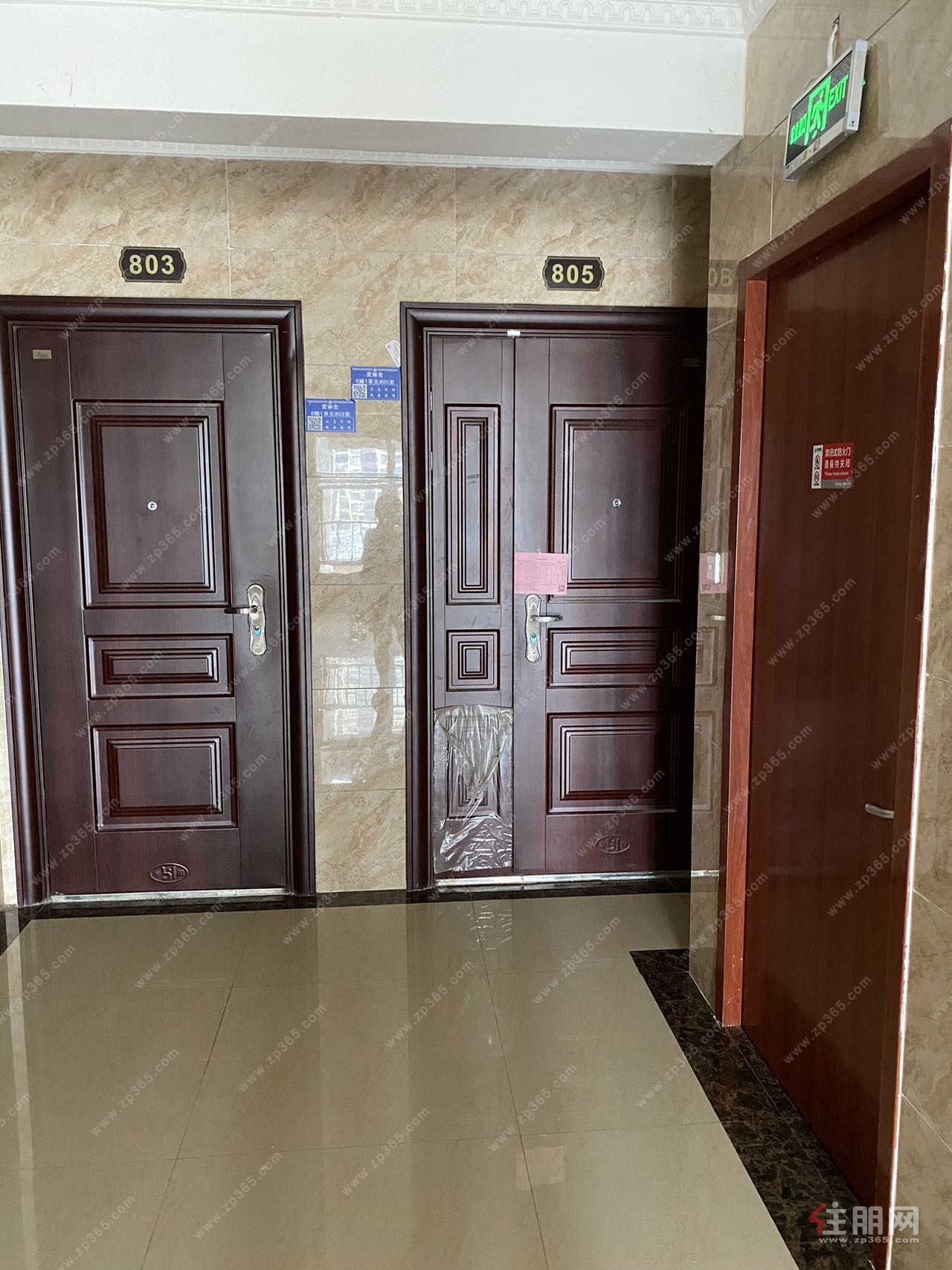 爱丽嘉园8楼朝南看花园 112㎡毛坯大三