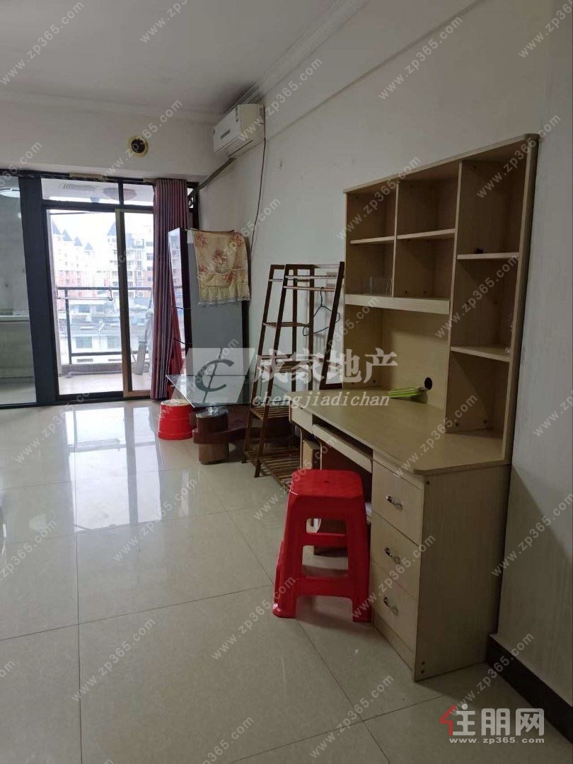 唐人街单身公寓大单间19万