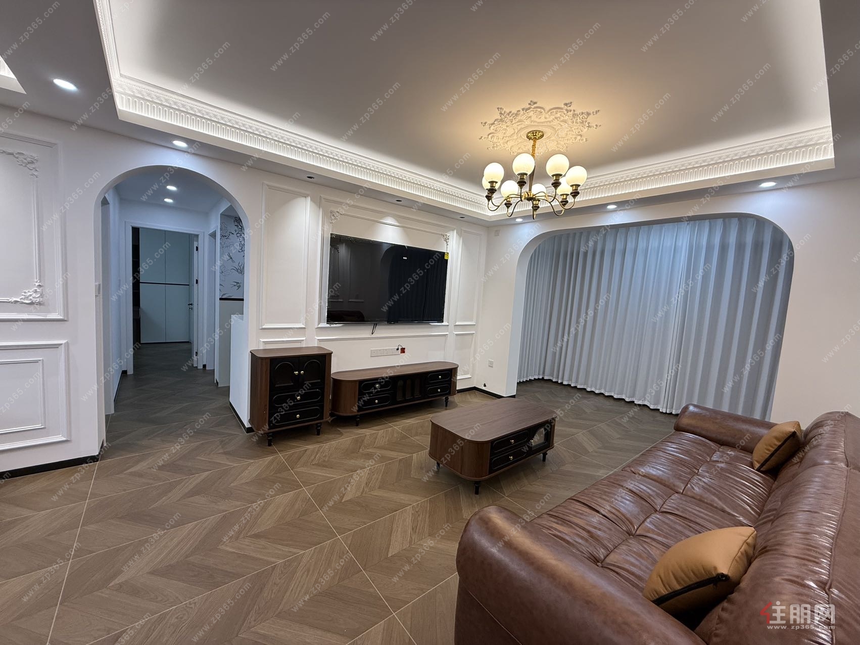 文澜府精装修四房两厅117平73.8万