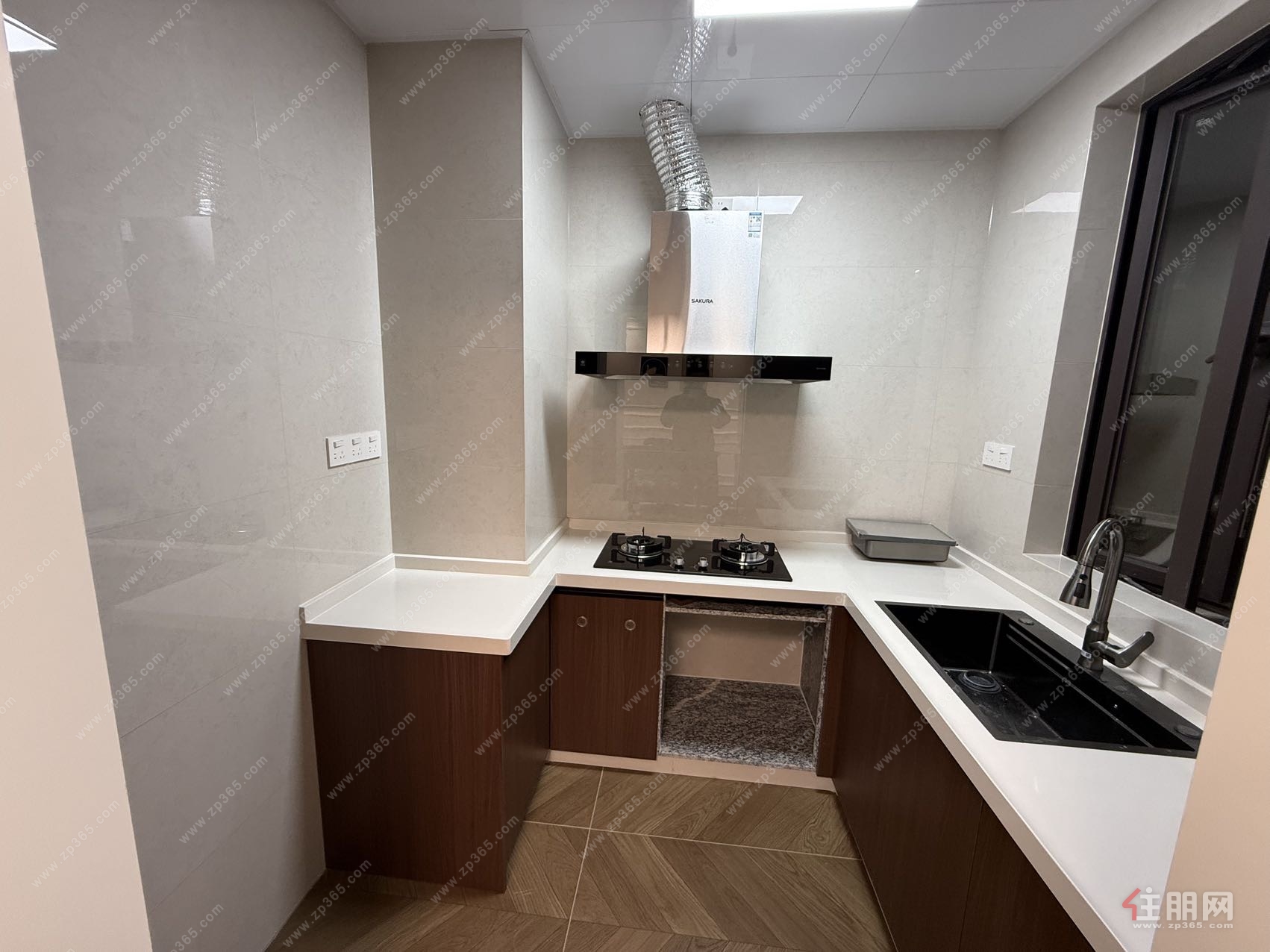 文澜府精装修四房两厅117平73.8万