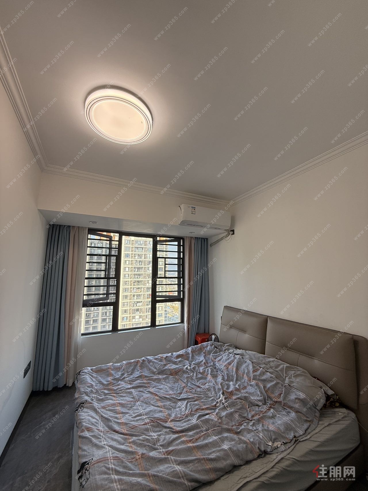 体育中心附近华奥阳光城悦府精装修四房