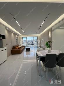 港宁小学附近精装修，三房两厅两卫