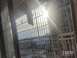 \u5750\u5317\u5411\u5357\uff0c\u5149\u7167\u4e0d\u6652\uff0c\u4e0b\u7389\u6797\u7ad9\u5c31\u56de\u5230\u5bb6