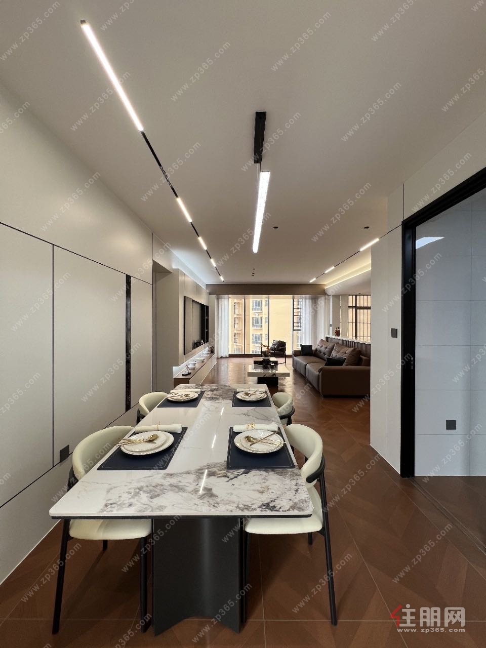 天悦华府精装修四房140平88万