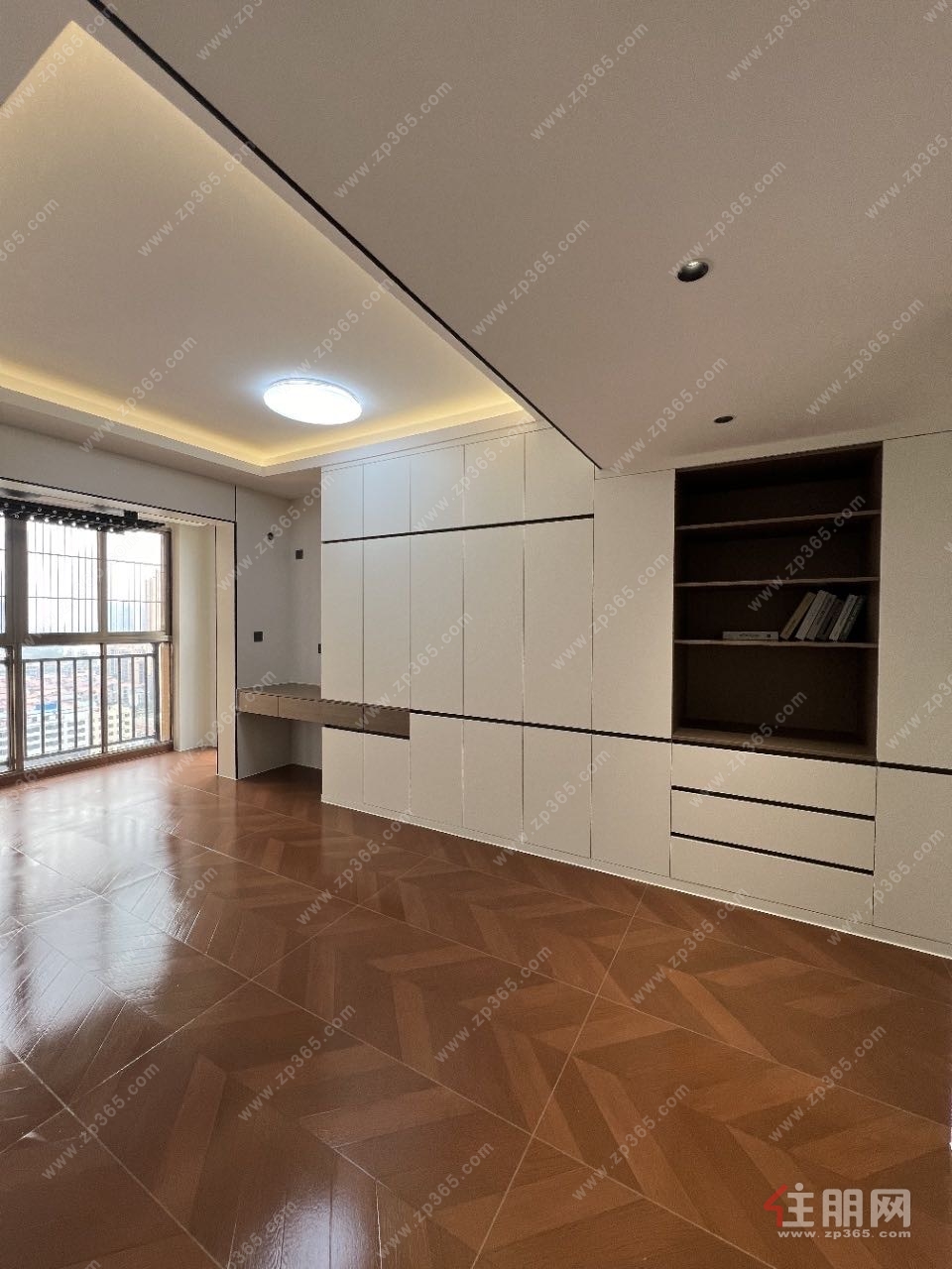 天悦华府精装修四房140平88万