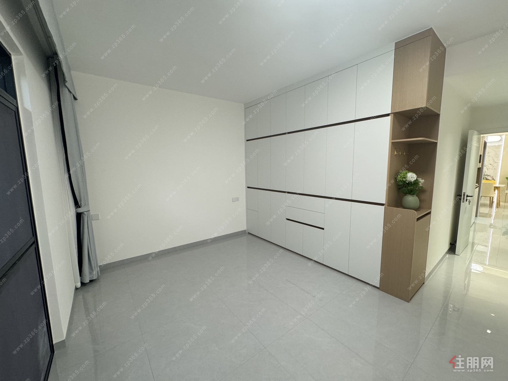 王府井精装修三房38.8万