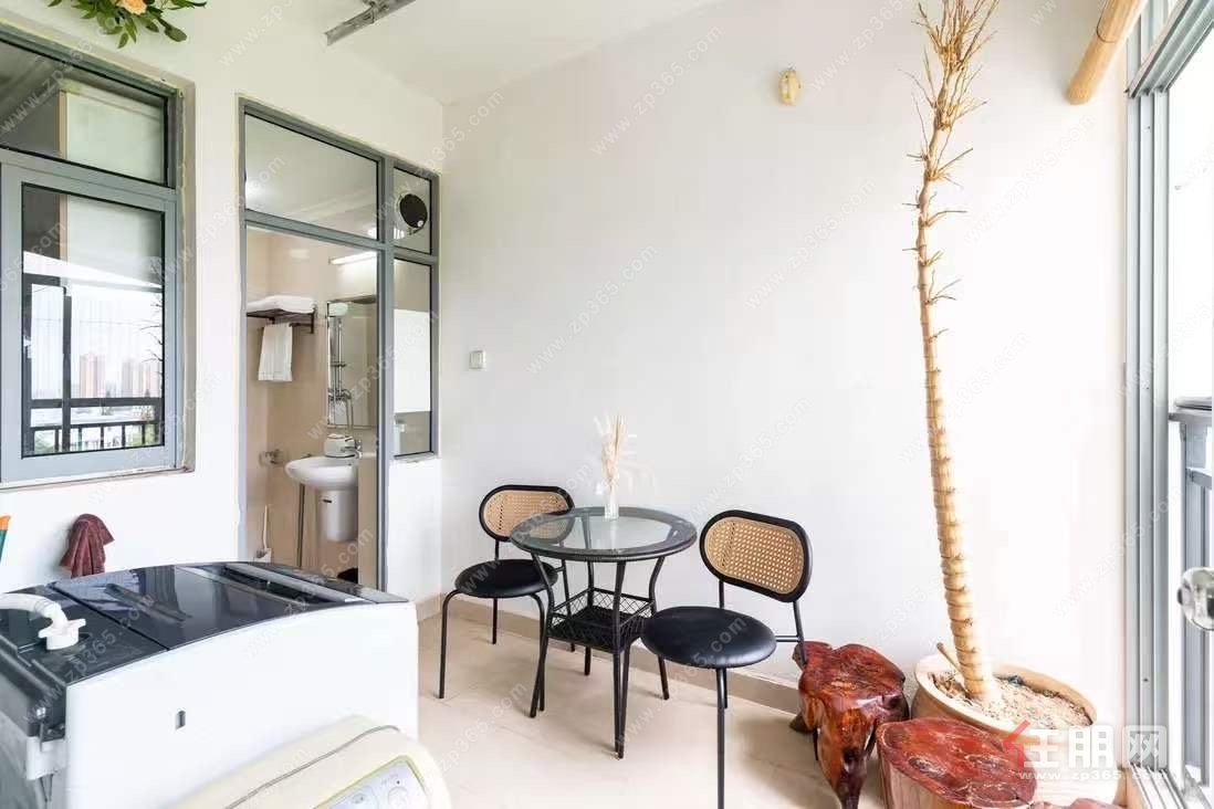 保利山水怡城 精装一房一厅