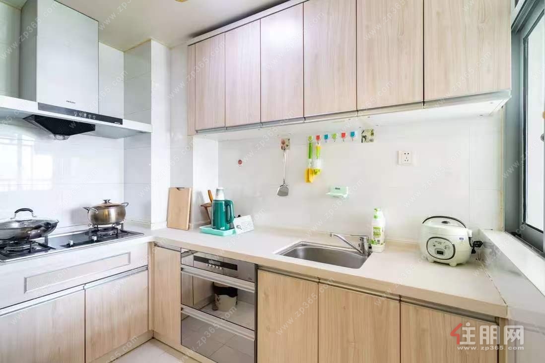 保利山水怡城 精装一房一厅