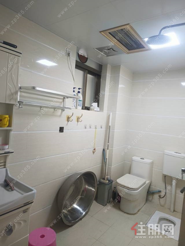 桂平西山华府精装两房两厅出售