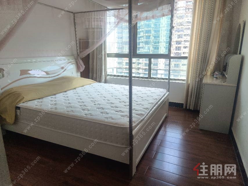 桂平西山华府精装两房两厅出售