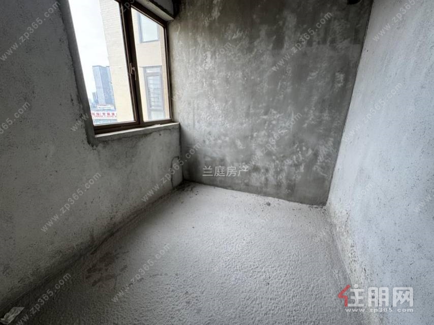 1号线地铁口 双凤翔** 毛坯3房随时看