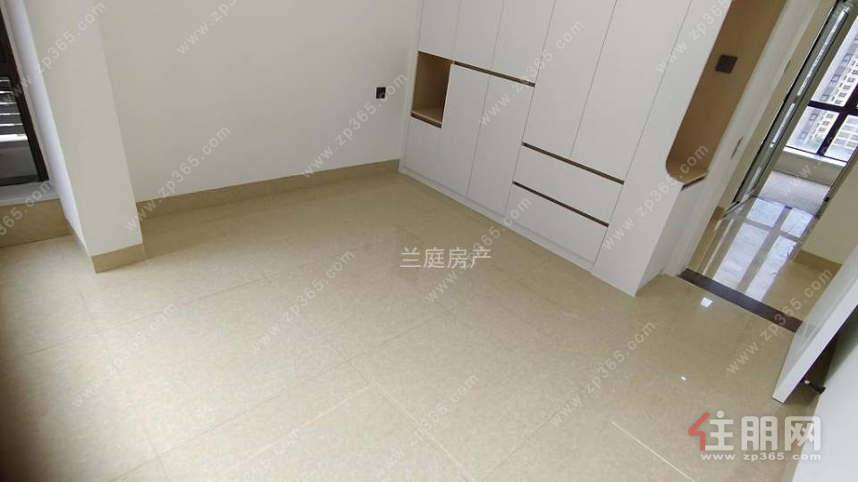 双凤翔** 全新精装 地铁一号线 随时看