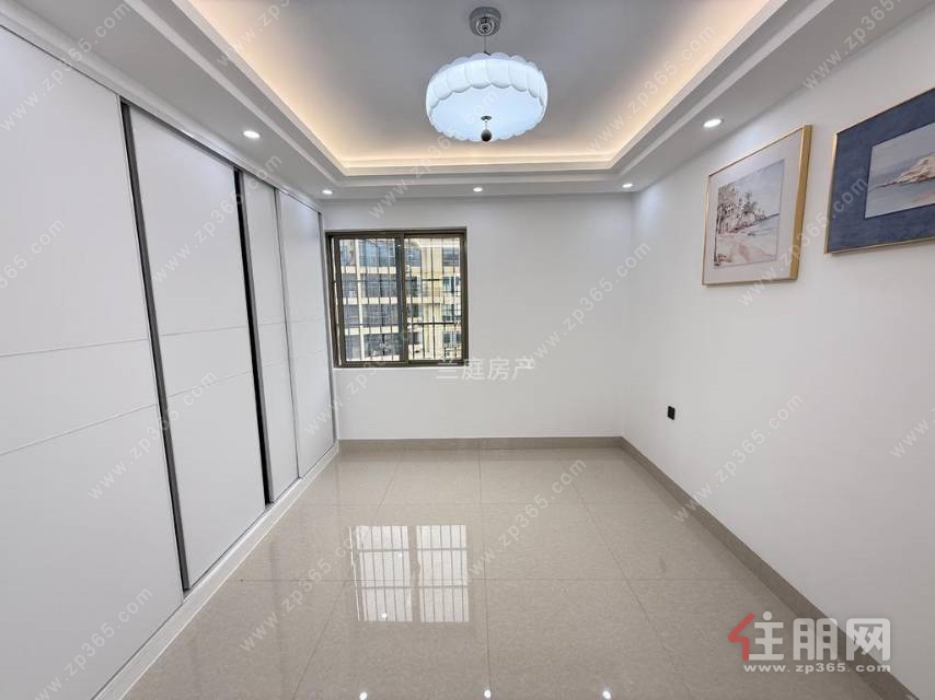 四十七中旁 4房2卫 中间层 随时看房
