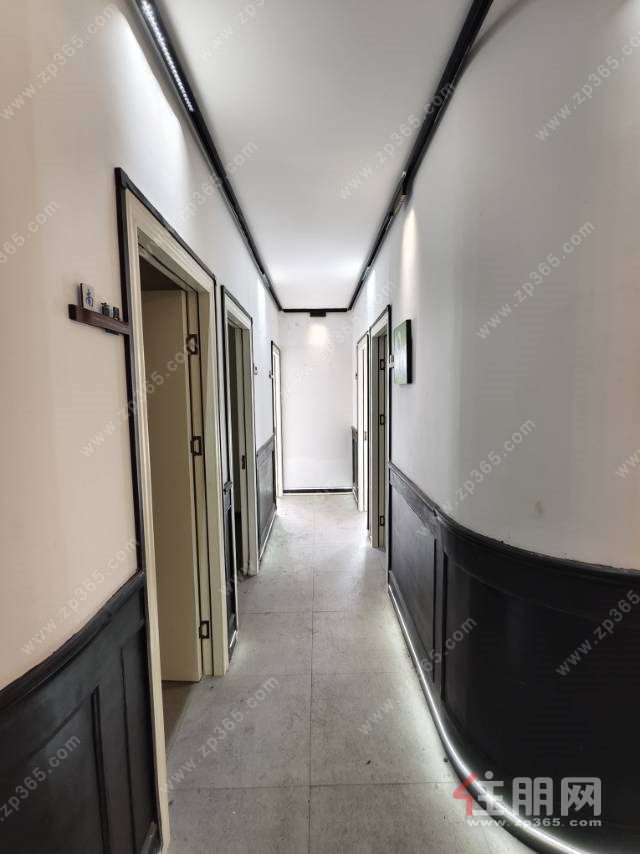 国贸中心A座918学区房出售