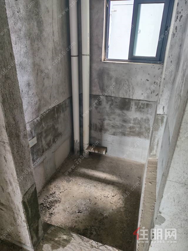 青秀区，进地铁，民主路小学