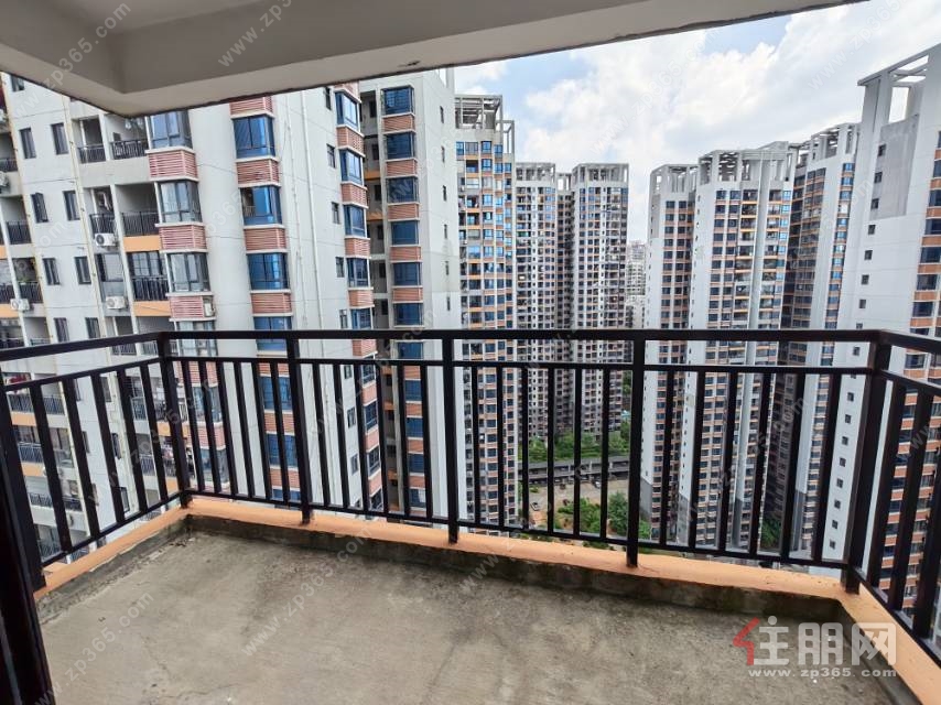 青秀区，进地铁，民主路小学