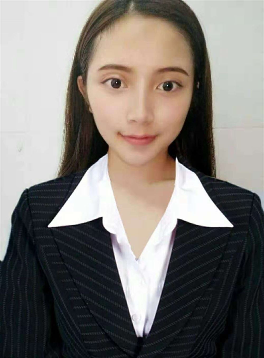黄琴