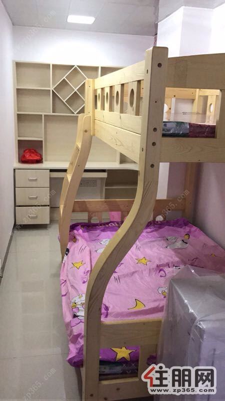 配套齐全,地王大厦1600元3室2厅1卫