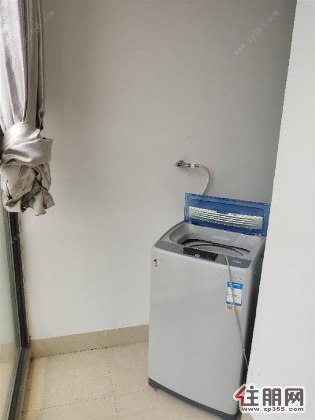 万象城附近民族大道地铁口凤岭新新家园4房配齐