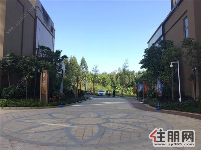 青秀万达银座LOFT出租层高5.1米(5F低区电梯第一个停靠楼层)