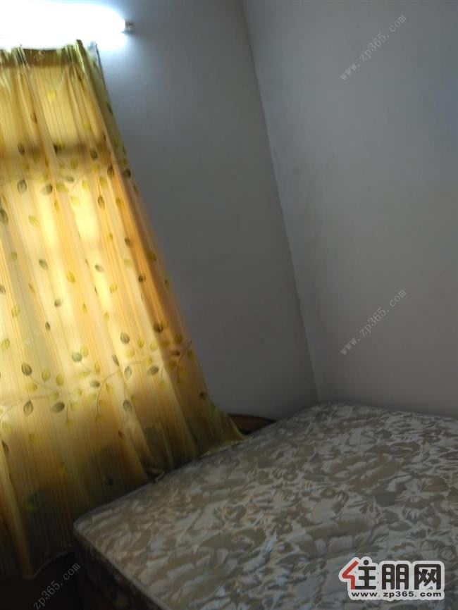 石羊塘交警后两房一厅家具齐全拎包入住